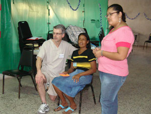 Dr. David Csonka in Honduras